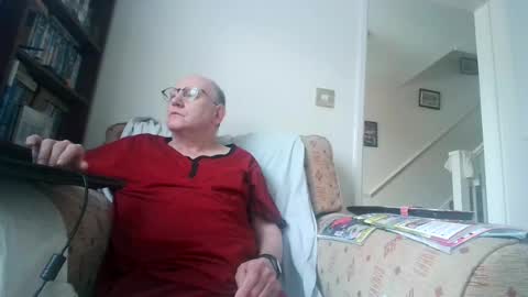 Snapshot of fredlittledick4 chatting on 06-28-26, 07:25 Keith online show from 06-28-26, 07:25