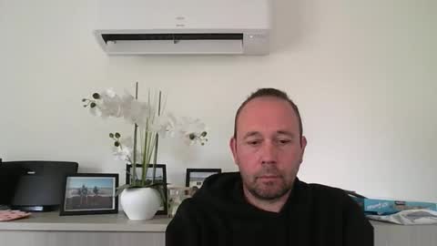 fredodu41 online show from 04-12-26, 09:58