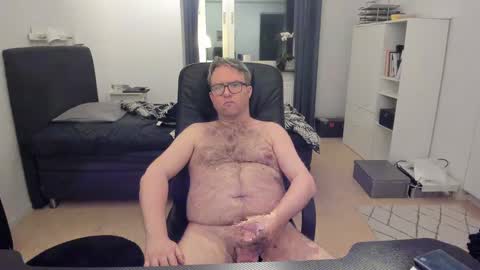 Snapshot of fredrik386959 chatting on 01-24-25, 06:04 Fredrik online show from 01-24-25, 06:04