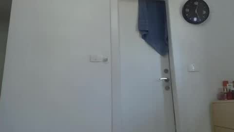 Snapshot of free_naked chatting on 06-18-26, 09:14 beilish online show from 06-18-26, 09:14