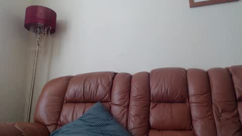 Snapshot of freemindedguyuk chatting on 09-11-25, 01:44 freemindedguyuk online show from 09-11-25, 01:44