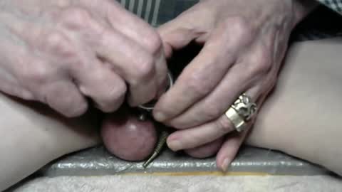 I am a total slave slut. I would like to have multiple owners to use me every day. online show from 12-06-24, 06:26