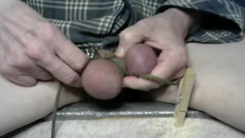 I am a total slave slut. I would like to have multiple owners to use me every day. online show from 12-08-24, 08:58