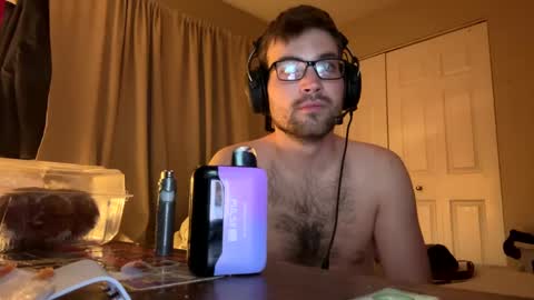 Snapshot of freezeskiii chatting on 09-12-25, 01:49 freezeskiii online show from 09-12-25, 01:49