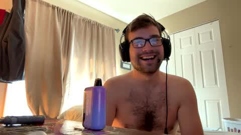 Snapshot of freezeskiii chatting on 09-12-25, 02:50 freezeskiii online show from 09-12-25, 02:50