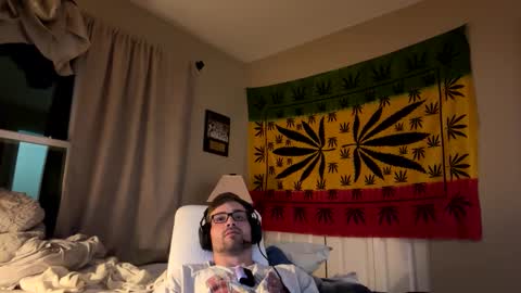 Snapshot of freezeskiii chatting on 09-15-25, 12:54 freezeskiii online show from 09-15-25, 12:54