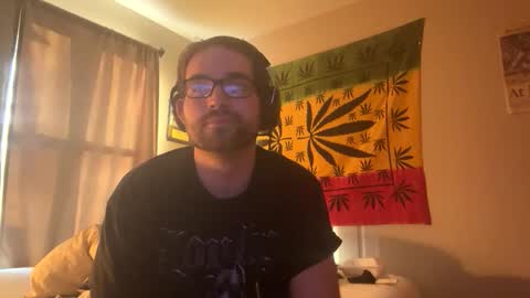 Snapshot of freezeskiii chatting on 02-12-26, 01:50 freezeskiii online show from 02-12-26, 01:50