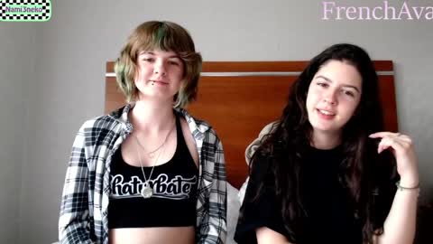 Ava online show from 04-10-26, 05:28