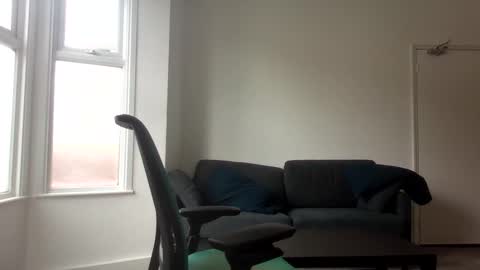 Snapshot of frenchbdmaninlondon chatting on 05-03-26, 12:11 Horny Paul online show from 05-03-26, 12:11
