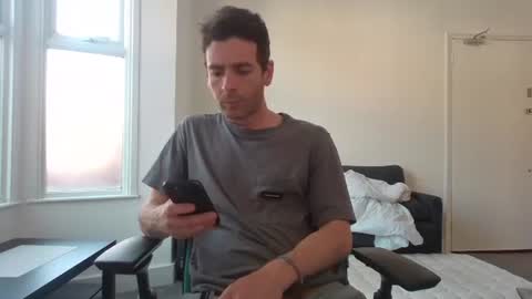 Snapshot of frenchbdmaninlondon chatting on 05-26-26, 10:55 Horny Paul online show from 05-26-26, 10:55