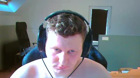 Snapshot of frenchfrieswithmayo chatting on 05-08-26, 06:13 French fries online show from 05-08-26, 06:13