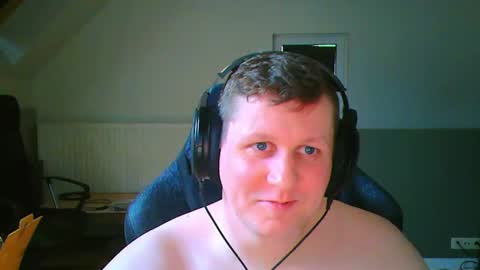 Snapshot of frenchfrieswithmayo chatting on 06-11-26, 06:50 French fries online show from 06-11-26, 06:50