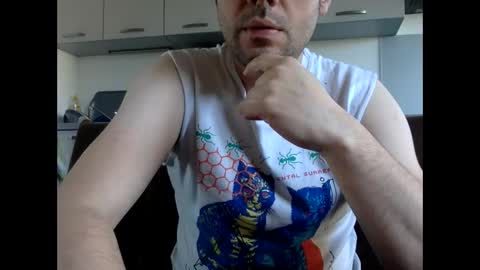 Snapshot of frenchy_from_paris chatting on 04-04-26, 03:20 frenchy_from_paris online show from 04-04-26, 03:20
