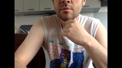 Snapshot of frenchy_from_paris chatting on 04-05-26, 03:20 frenchy_from_paris online show from 04-05-26, 03:20