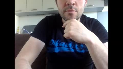 Snapshot of frenchy_from_paris chatting on 04-06-26, 01:12 frenchy_from_paris online show from 04-06-26, 01:12