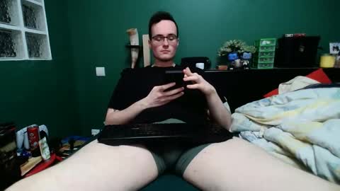 Ian online show from 11-05-25, 07:03