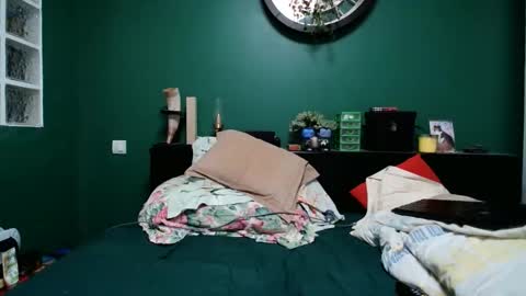 Ian online show from 11-06-25, 06:20