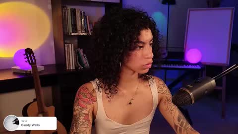 Vale online show from 09-11-25, 01:39