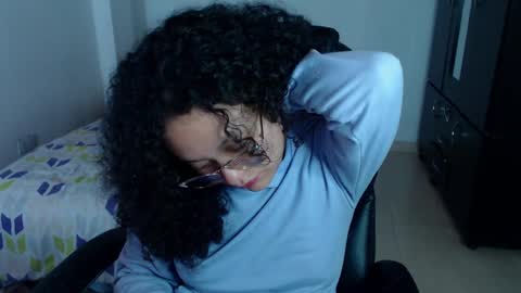 Snapshot of freud_x_louise1 chatting on 01-07-25, 09:29 Louise  online show from 01-07-25, 09:29