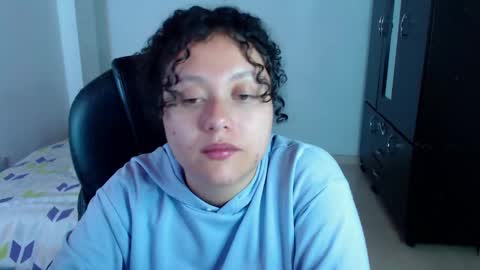 Snapshot of freud_x_louise1 chatting on 02-17-25, 05:58 Louise  online show from 02-17-25, 05:58