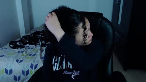 Snapshot of freud_x_louise1 chatting on 03-07-25, 10:56 Louise  online show from 03-07-25, 10:56