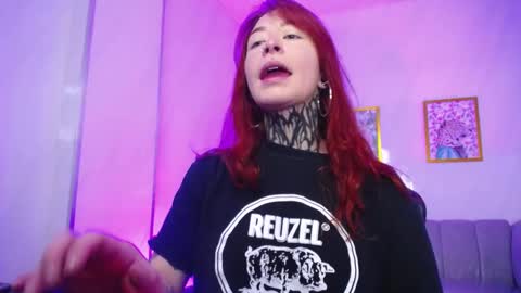 Snapshot of freya_b chatting on 02-03-25, 01:08 freya online show from 02-03-25, 01:08