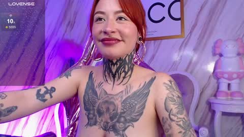 Snapshot of freya_b chatting on 02-05-25, 12:53 freya online show from 02-05-25, 12:53