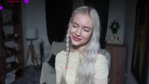 Freya online show from 03-23-26, 10:47