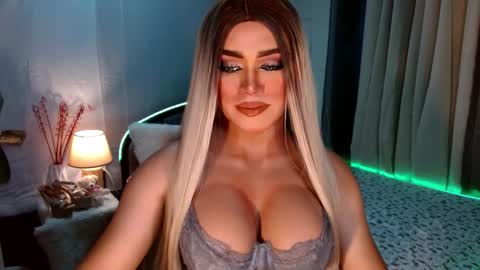 Miss Frea  online show from 10-09-25, 12:30