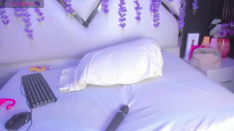 Snapshot of freya_miller_ chatting on 05-07-26, 04:29 Freya online show from 05-07-26, 04:29