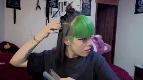 freyaa_sorceress online show from 12-02-25, 03:40