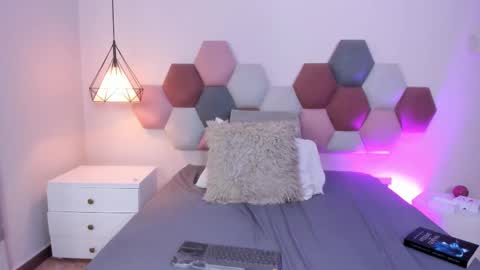 Freya Cameron online show from 03-29-26, 02:17