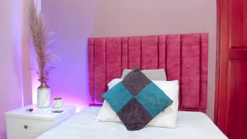 Freya Cameron online show from 06-03-26, 02:33