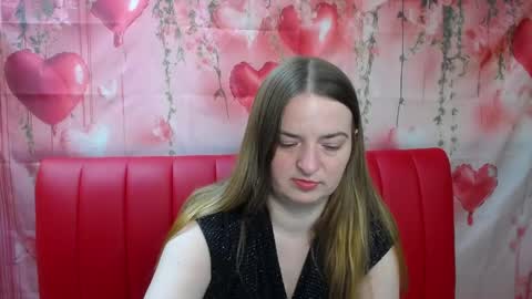 Snapshot of freyadak chatting on 05-19-26, 05:19 FreyaDak online show from 05-19-26, 05:19