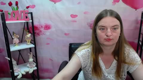 Snapshot of freyadak chatting on 05-26-26, 05:20 FreyaDak online show from 05-26-26, 05:20