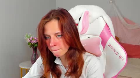 FreyaVeys online show from 06-19-26, 05:12