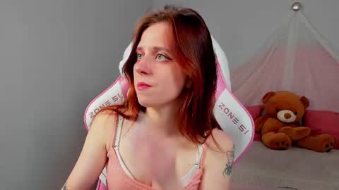 FreyaVeys online show from 07-17-26, 05:14