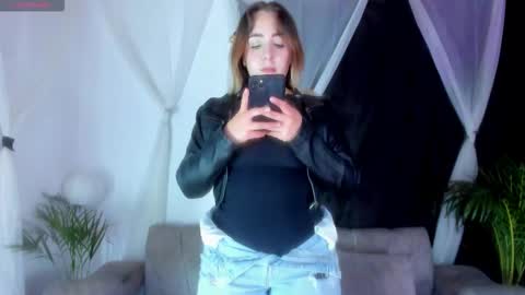 aura online show from 12-14-25, 03:23