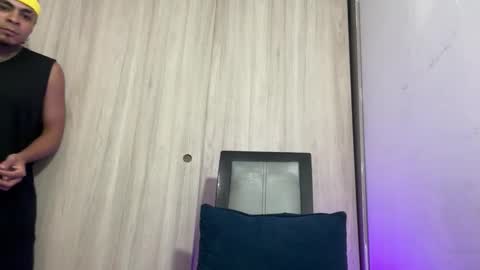 freyva_ online show from 04-09-26, 06:19