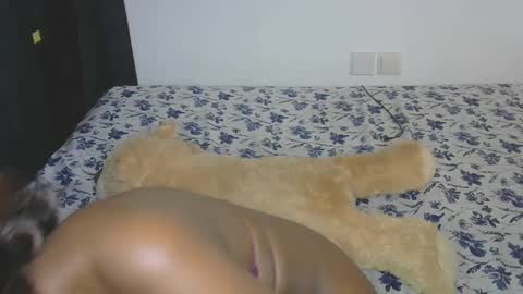 Snapshot of frianmak chatting on 01-14-25, 07:17 Frian online show from 01-14-25, 07:17