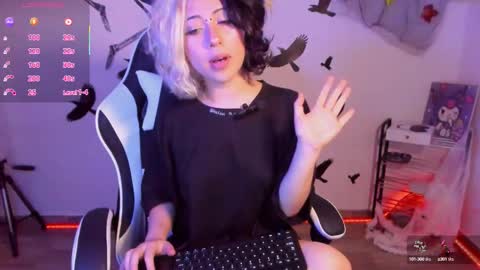 frida_lassi_ online show from 10-17-25, 02:08