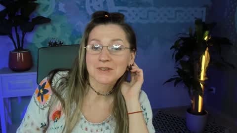 Snapshot of fridatander chatting on 01-16-25, 03:13 Frida Tander online show from 01-16-25, 03:13