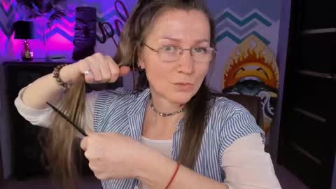 Snapshot of fridatander chatting on 03-03-25, 03:20 Frida Tander online show from 03-03-25, 03:20