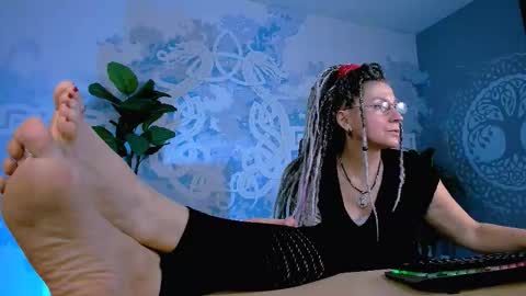 Snapshot of fridatander chatting on 10-11-25, 05:17 Frida Tander online show from 10-11-25, 05:17