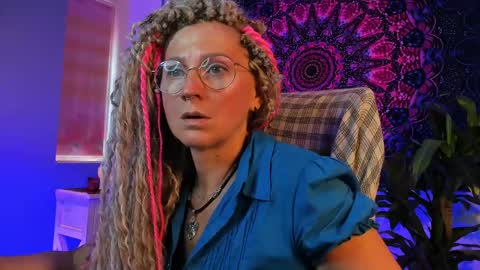 Frida Tander online show from 05-26-26, 06:09