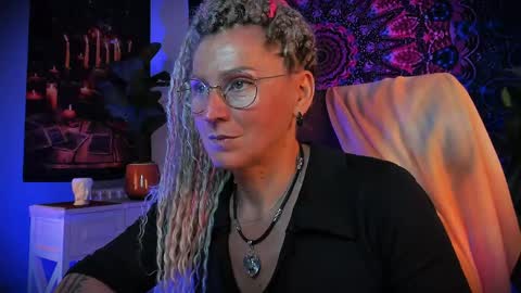 Frida Tander online show from 06-05-26, 05:36