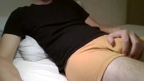 friendly_frank_18 online show from 10-31-25, 01:06