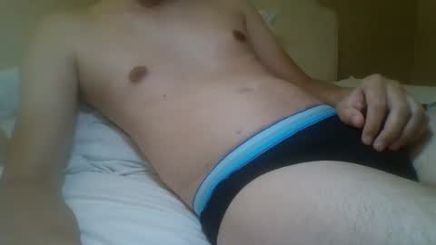 Snapshot of friendly_frank_18 chatting on 08-08-26, 01:24 friendly_frank_18 online show from 08-08-26, 01:24
