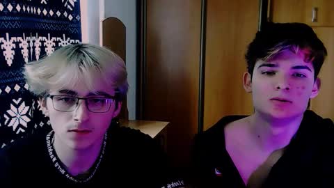 frill1 online show from 03-09-26, 10:30