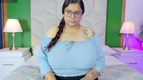Snapshot of fromheaven_ chatting on 04-25-26, 01:03 Lucy online show from 04-25-26, 01:03